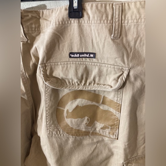 Ecko Unlimited Men Cargo Shorts - Picture 4 of 9